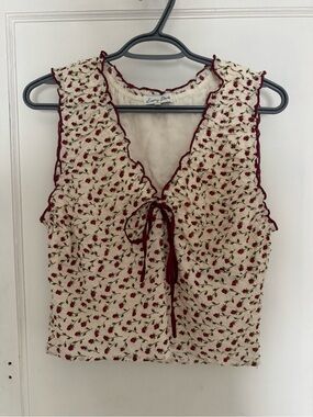emory park Cream Floral Tie-Front Ruffle Camisole with Red Accents
